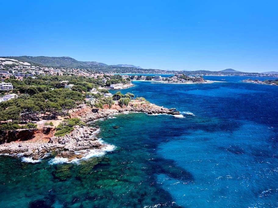 Bandol Roc Beach Vue Mer Grand T3 Face A La Plage Avec Parking Bagian luar foto